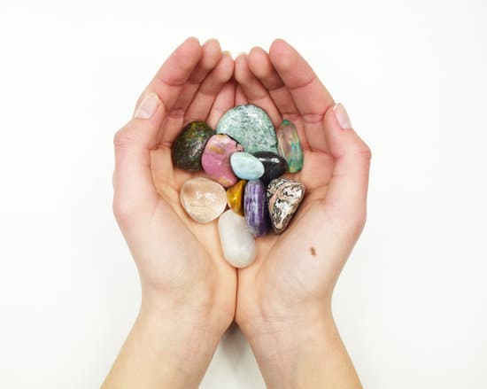 Crystal Healing & Reading